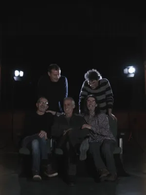 UN RAMO DE LOCURA  (Maó)