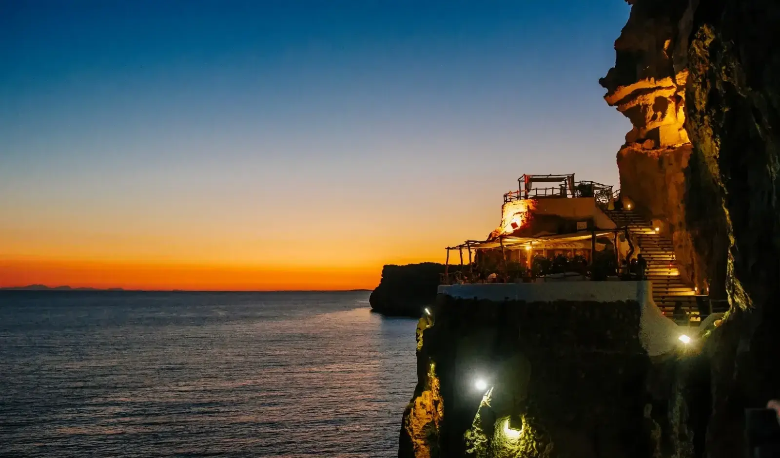 Night Dancing - Sa Cova d'en Xoroi