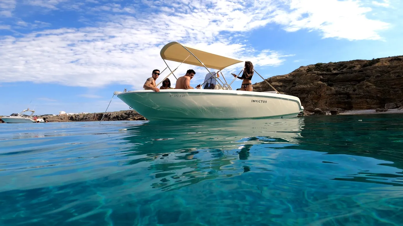 Llatinaboats en Menorca - Vista 2