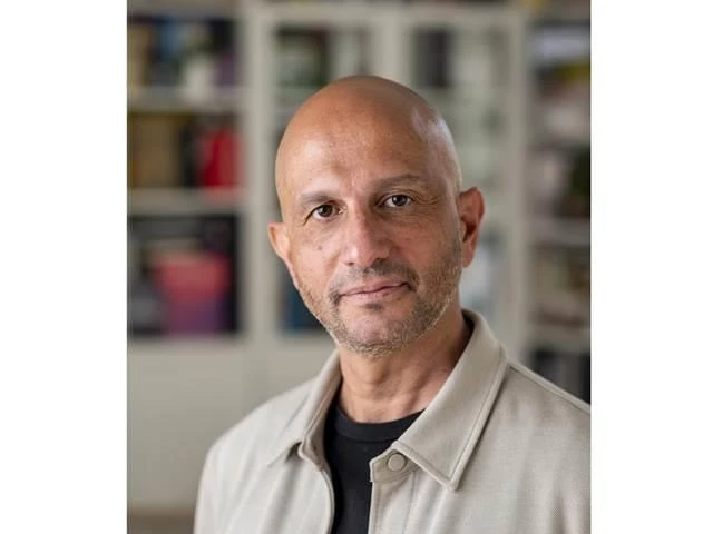 LIBRERÍAS Y BIBLIOTECAS: LA CONVERSA INFINITA CON JORGE CARRIÓN