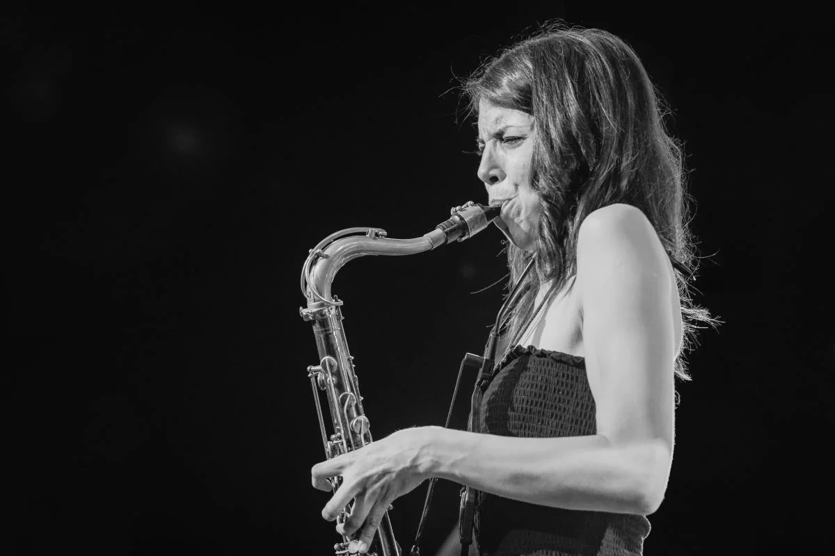 Melissa Aldana: lirismo y vanguardia jazzística en el Teatro des Born