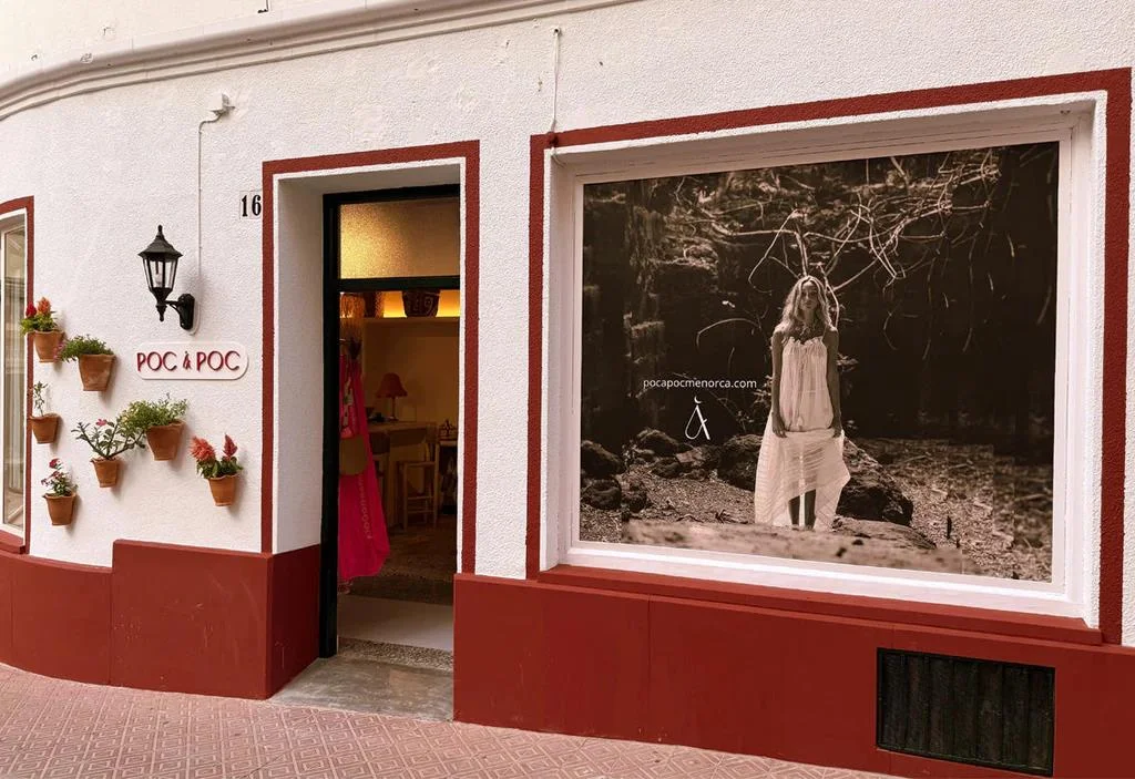 Laura Asteinza presenta "París": Un diálogo artístico entre Francia y Menorca