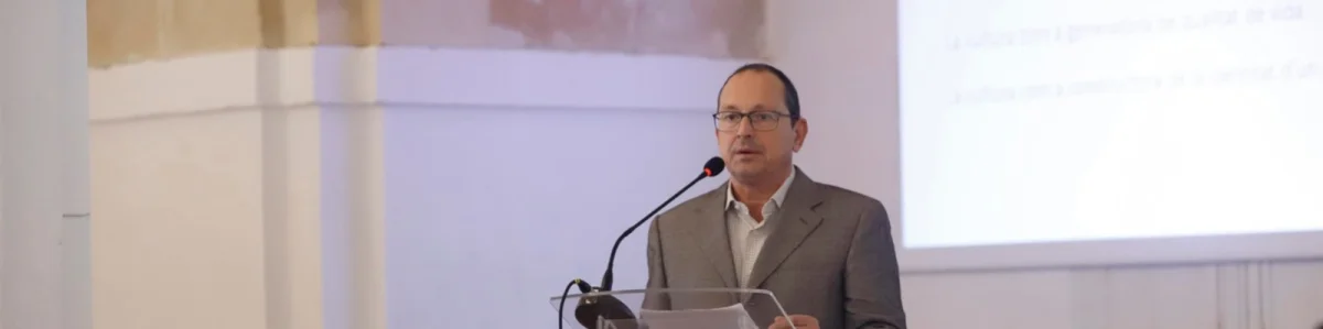 El estado de las artes visuales en Menorca: Conferencia, performance.