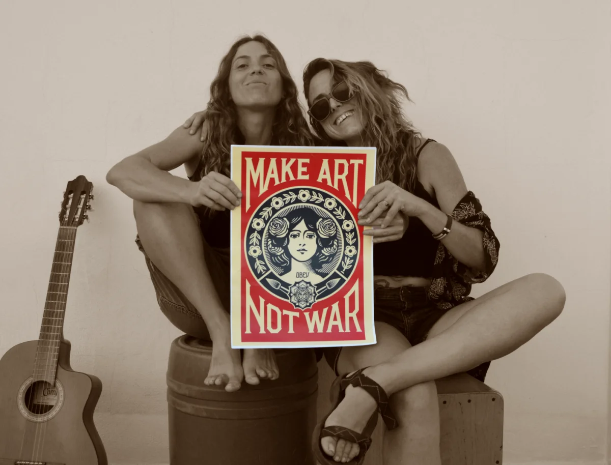 Palabras al aire: Poesía y música con Las Pluma