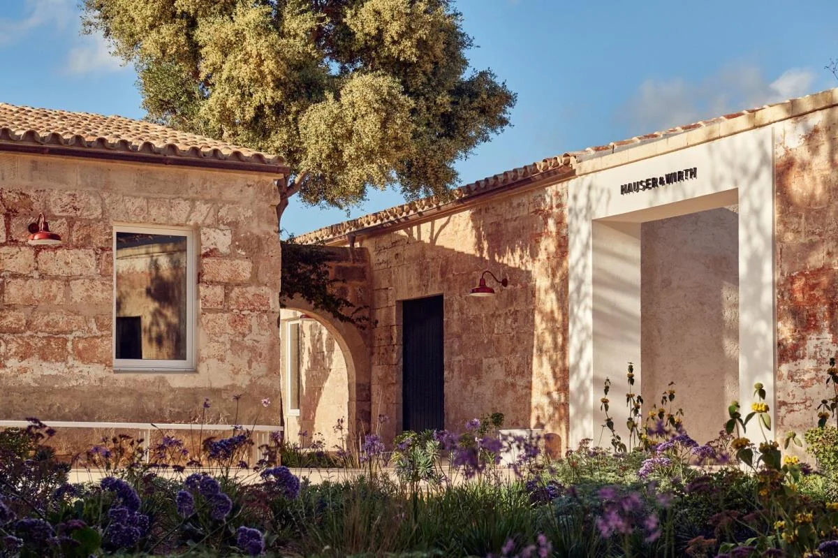 Clausura del Opening Menorca 2026 en la Illa del Rei: Arte, música y góspel con Hauser&Wirth