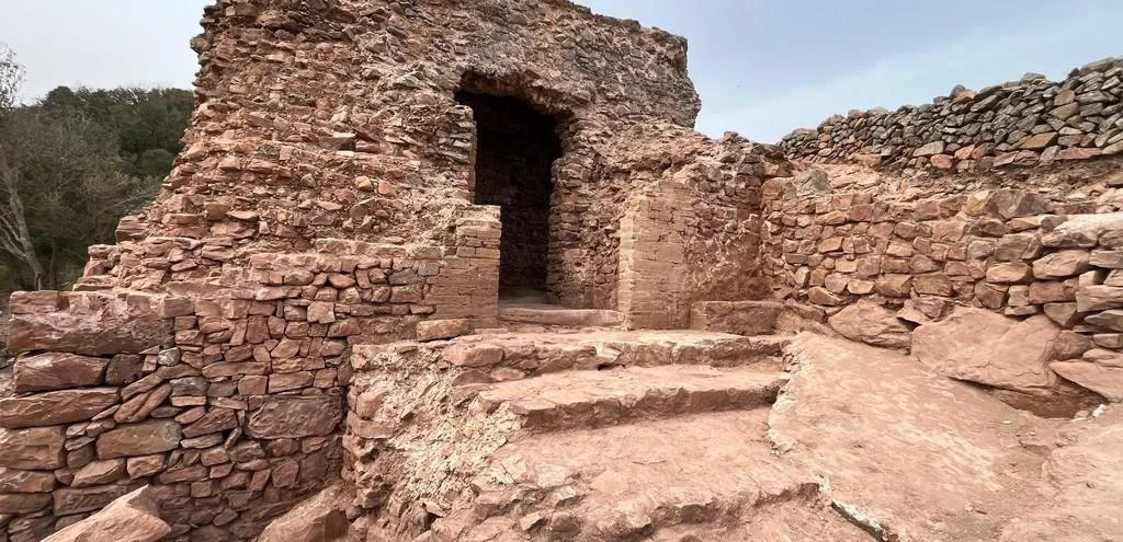 Descubrimiento de una nueva puerta en el castillo de Santa Águeda