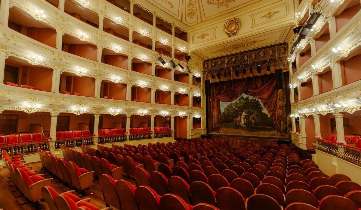 Visita guiada (castellà) al Teatre Principal de Maó