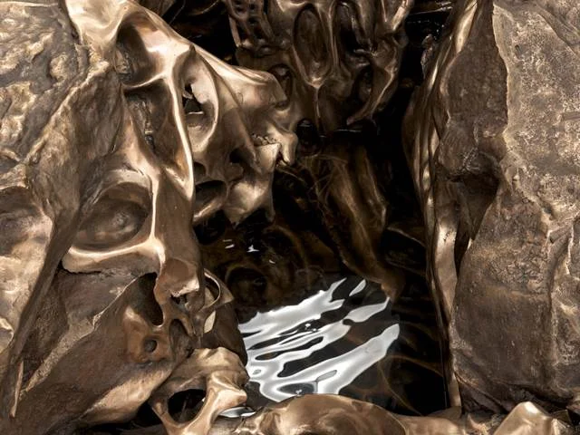 Performance in dialogue with outdoor sculptures