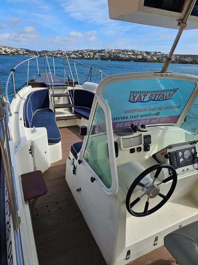 Water Taxi - image - 1