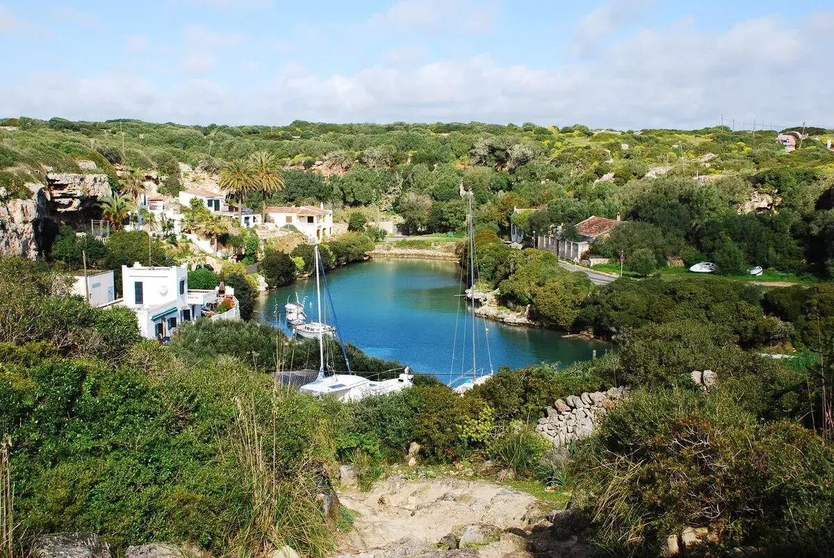 De Cala de Sant Esteva a Caló d’en Rafalet